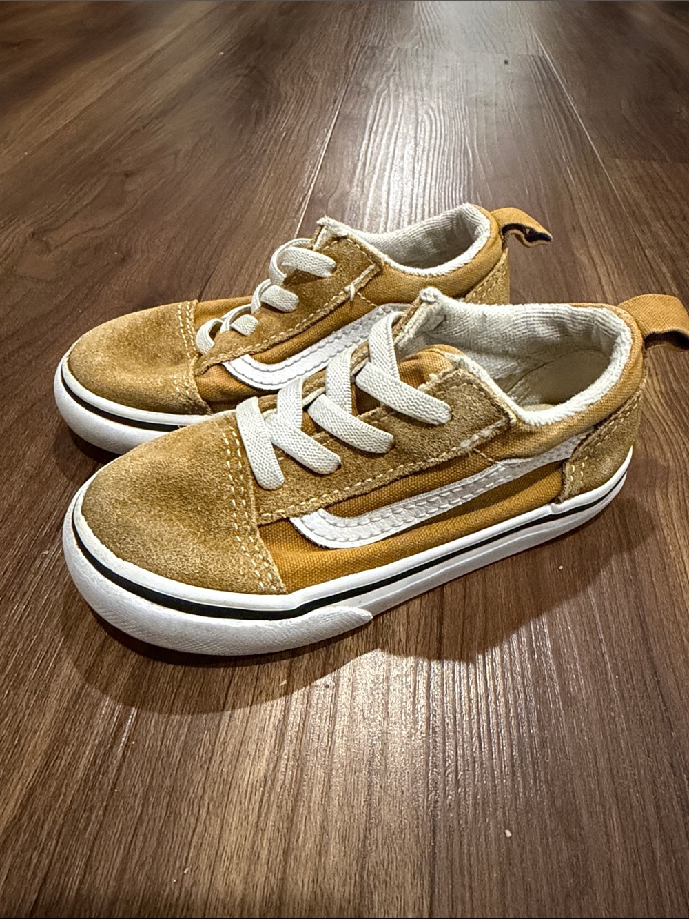 Vans Kids' Mustard Yellow Suede & Canvas Old Skool Sneakers- preloved - boys 7.5